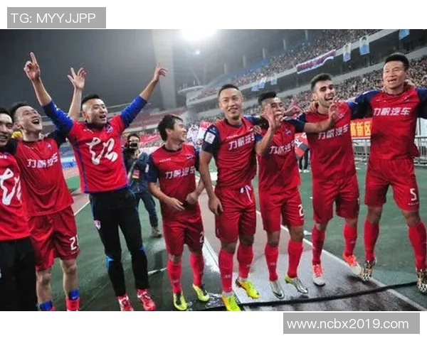 杭州足球队与重庆足球队赛后分析实力对比及未来展望