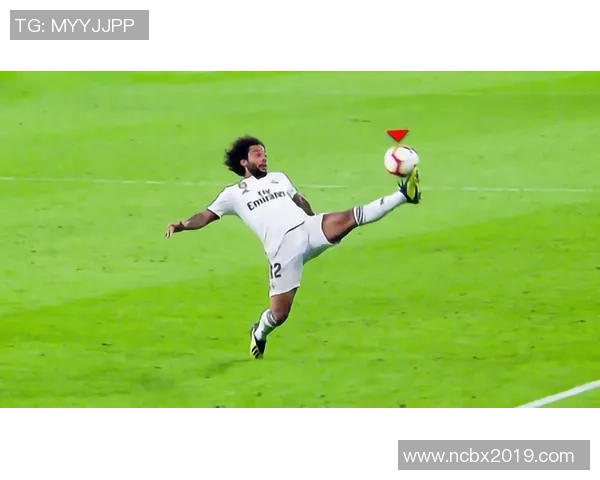 足球明星时尚运动装大揭秘展现个性与风格的完美结合